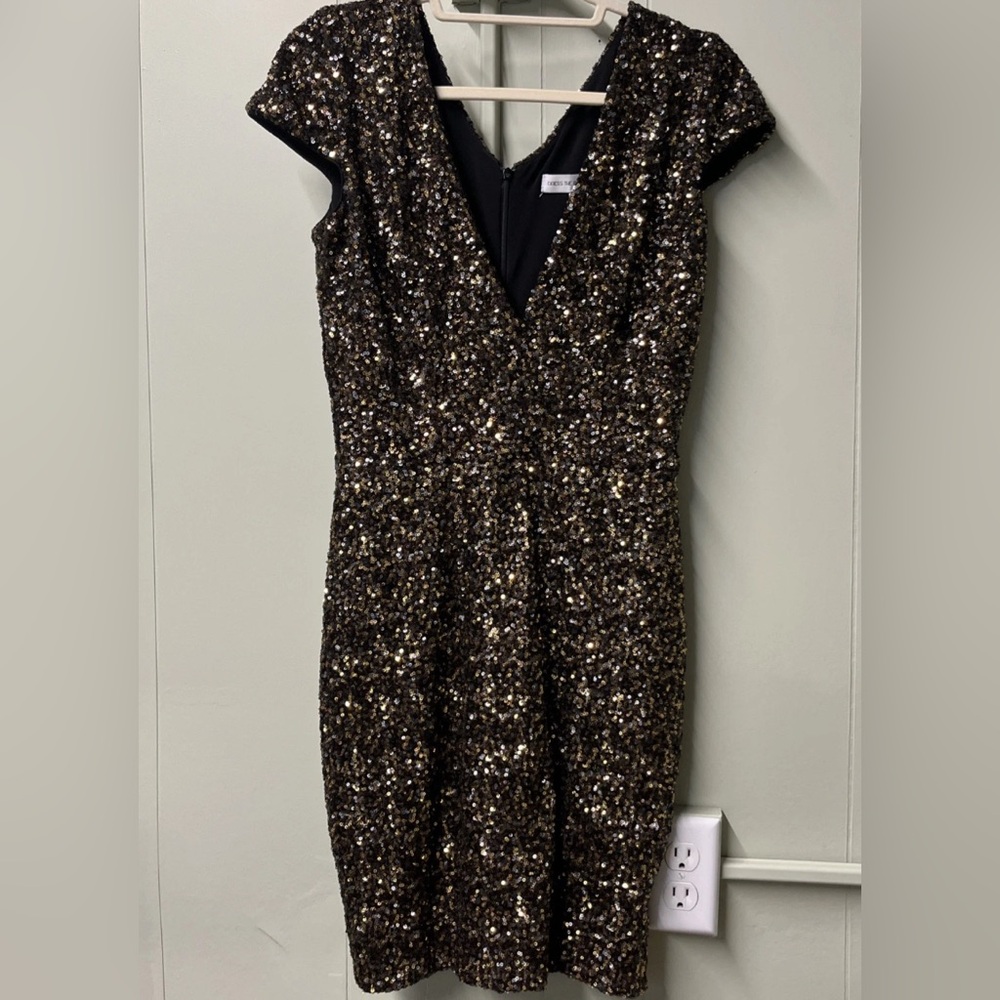 Dress the Population Zoe Sequin Mini Dress Size Medium Gold Party Event Formal